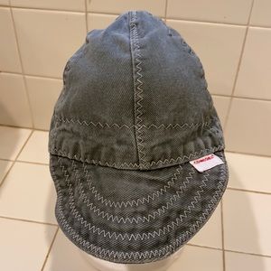 Comesux welder hat in good condition